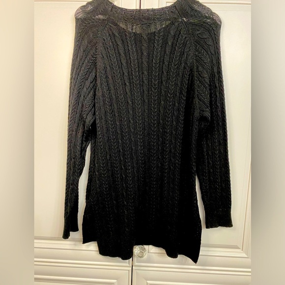 Women’s Size XL Black Cable Knit Pull On Sweater Crew Neck Vents at Sides - Picture 11 of 11